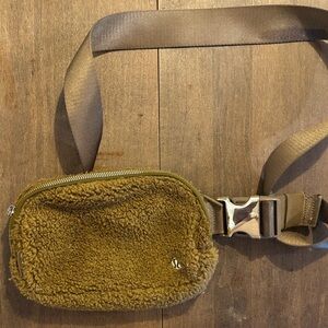 Lululemon Athletica Tan Sherpa Belt Bag
